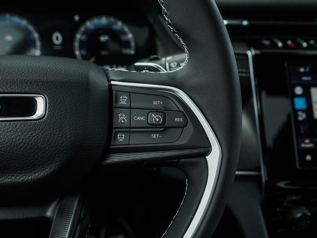 New 2025 Jeep Grand Cherokee Laredo X w/ Luxury Tech Group I image 21