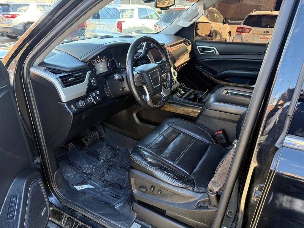 Used 2015 GMC Yukon Denali w/ Open Road Package AWD/4WD image 12