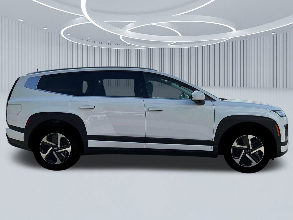 New 2026 Hyundai Ioniq 9 SE image 9