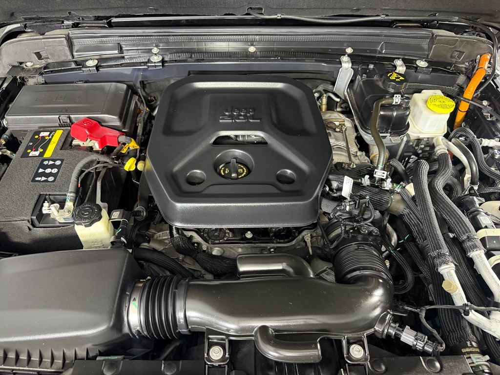 Used 2023 Jeep Wrangler Unlimited AWD/4WD image 29