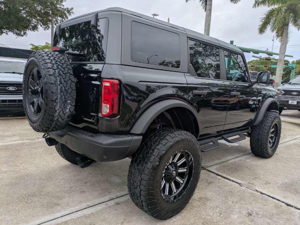 Used 2024 Ford Bronco Black Diamond AWD/4WD image 4