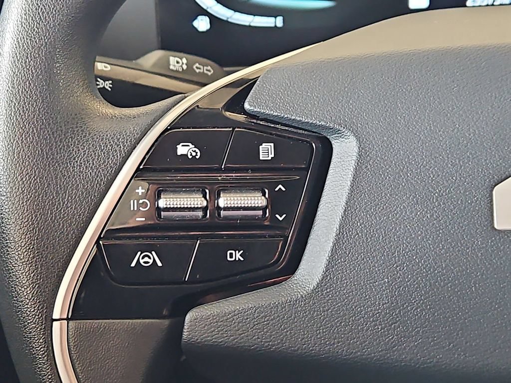 Used 2025 Kia Niro LX FWD image 21