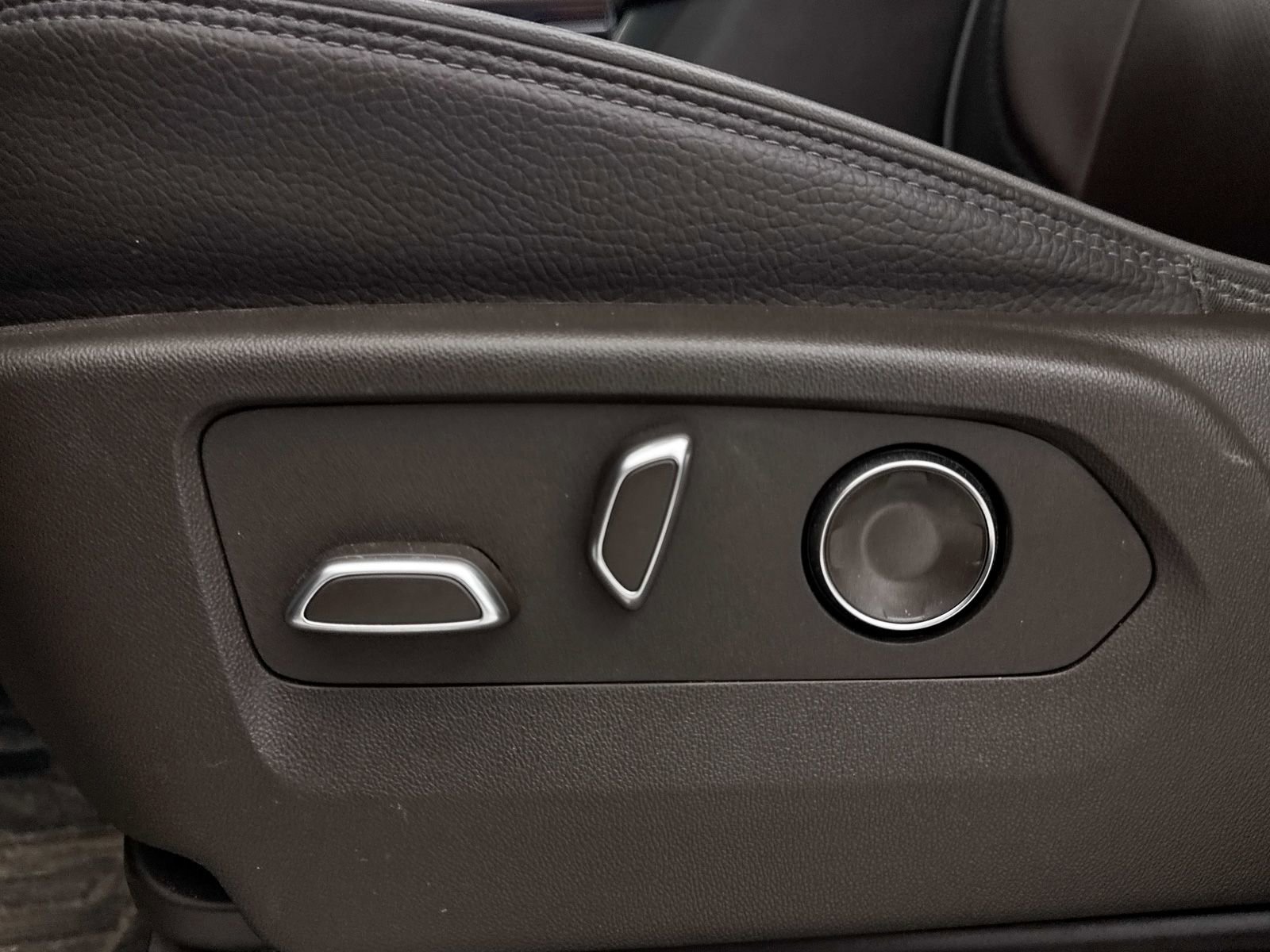 Used 2025 GMC Sierra 1500 Denali image 30