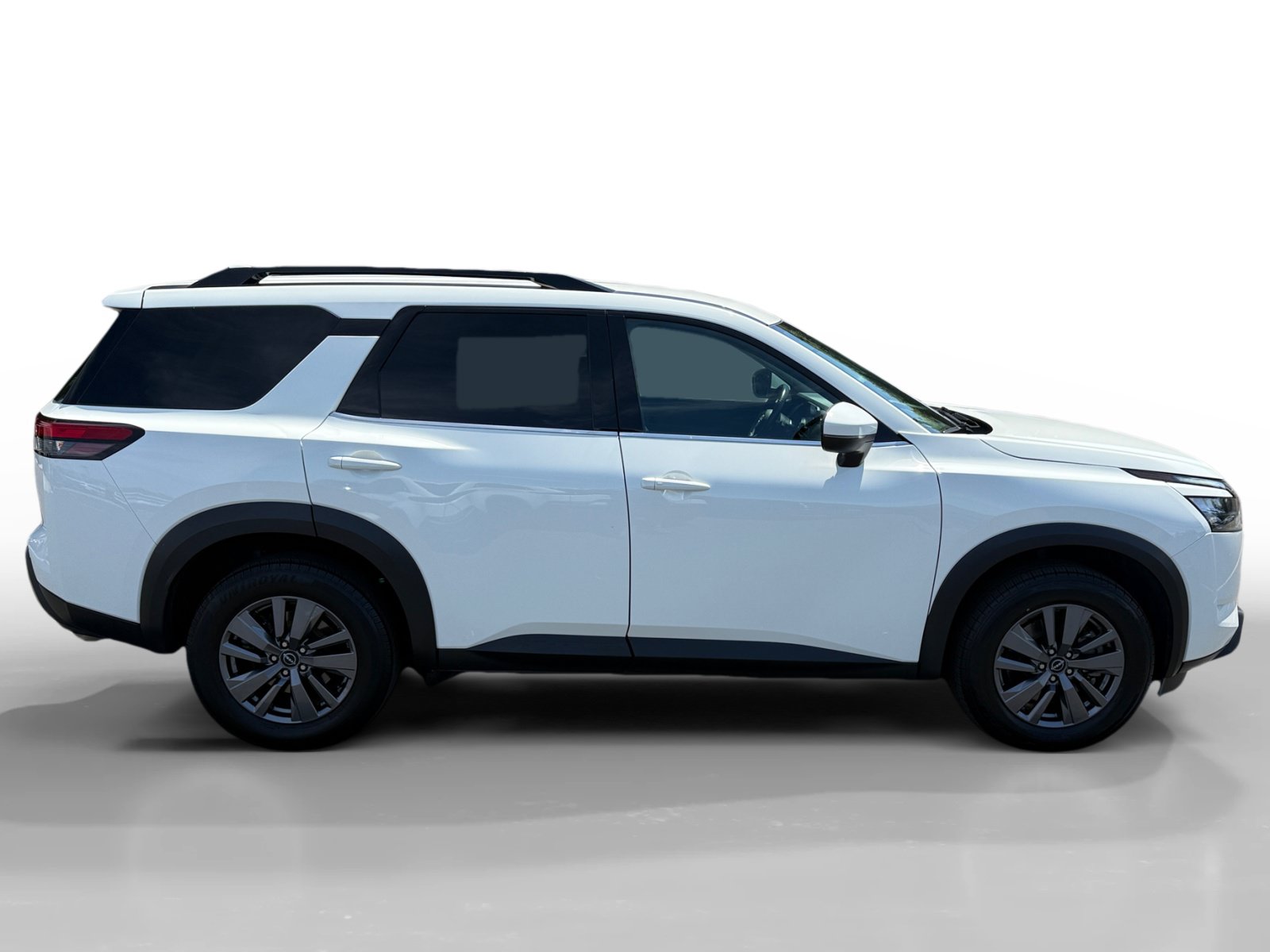 Used 2025 Nissan Pathfinder SV AWD/4WD image 6