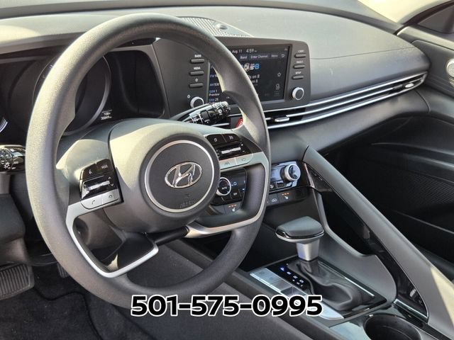 Used 2023 Hyundai Elantra Blue FWD image 9