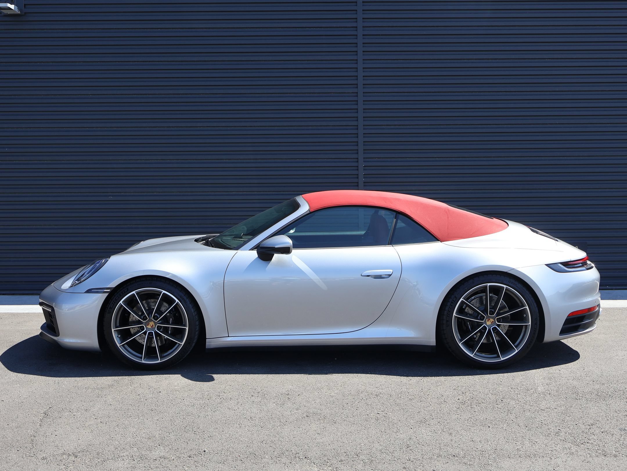 Certified 2023 Porsche 911 Carrera 4S AWD/4WD image 2
