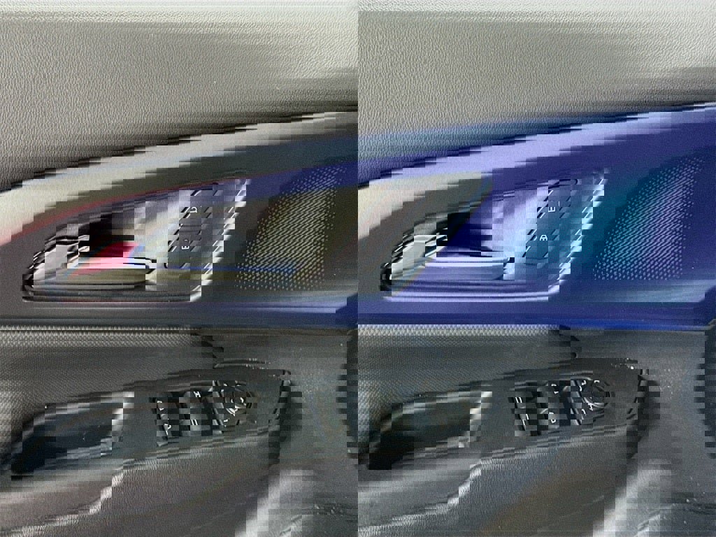 New 2026 Chevrolet Equinox EV LT image 13