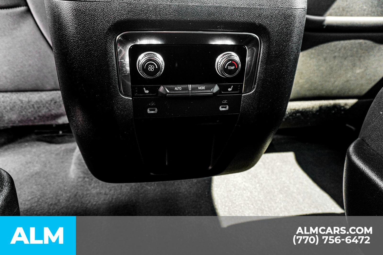 Used 2024 GMC Yukon XL AT4 w/ Technology Package image 63