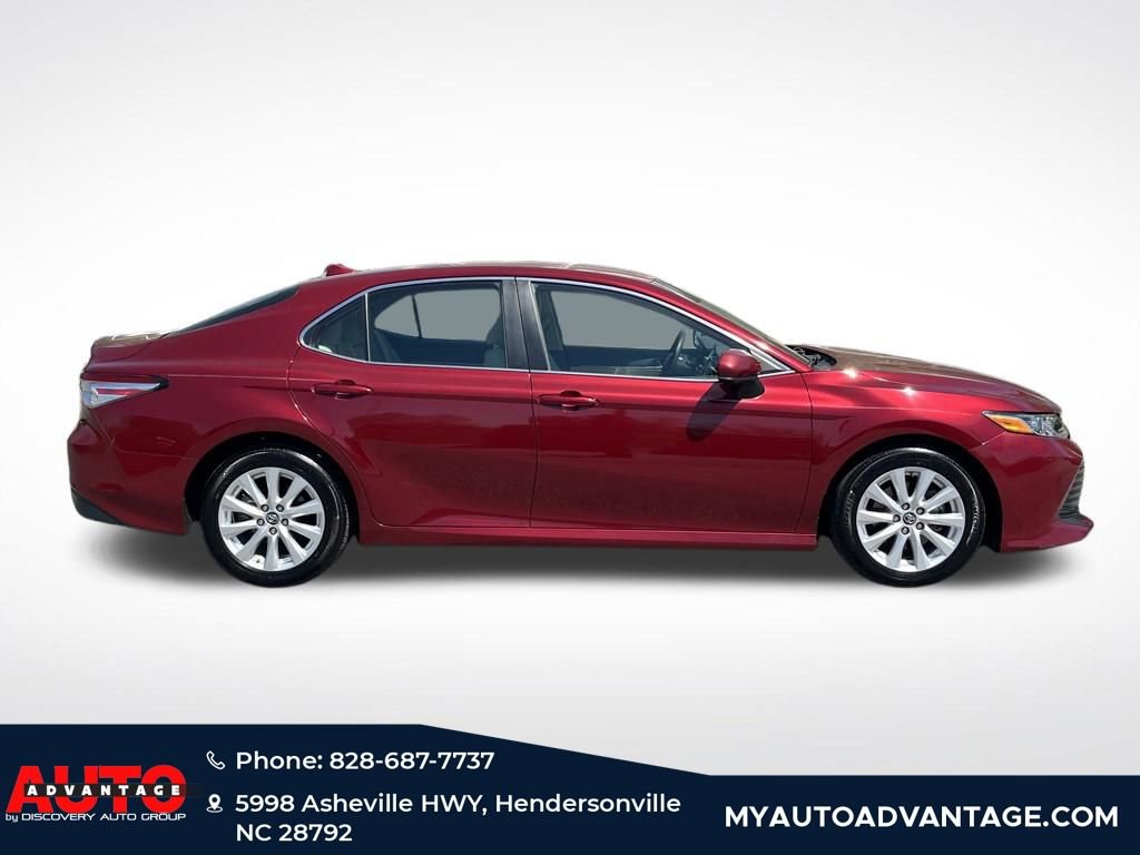 Used 2019 Toyota Camry LE FWD image 2