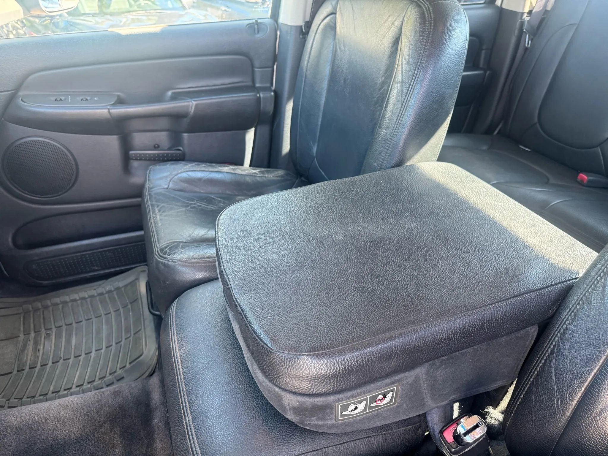 Used 2004 Dodge Ram 3500 Truck SLT w/ Sport Appearance Group image 19