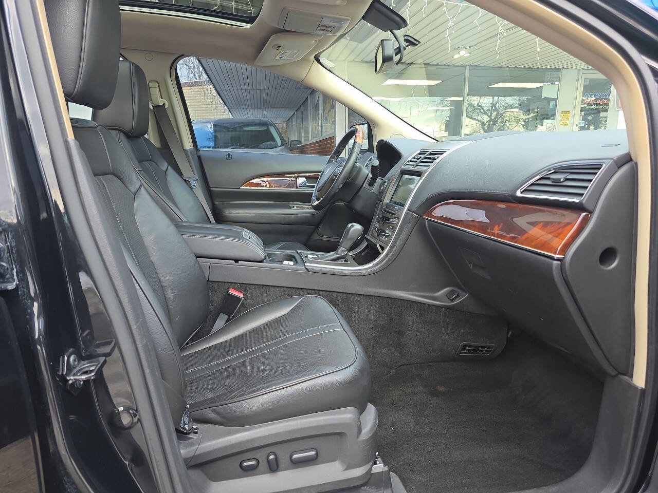 Used 2011 Lincoln MKX AWD w/ 102A Rapid Spec Order Code image 29