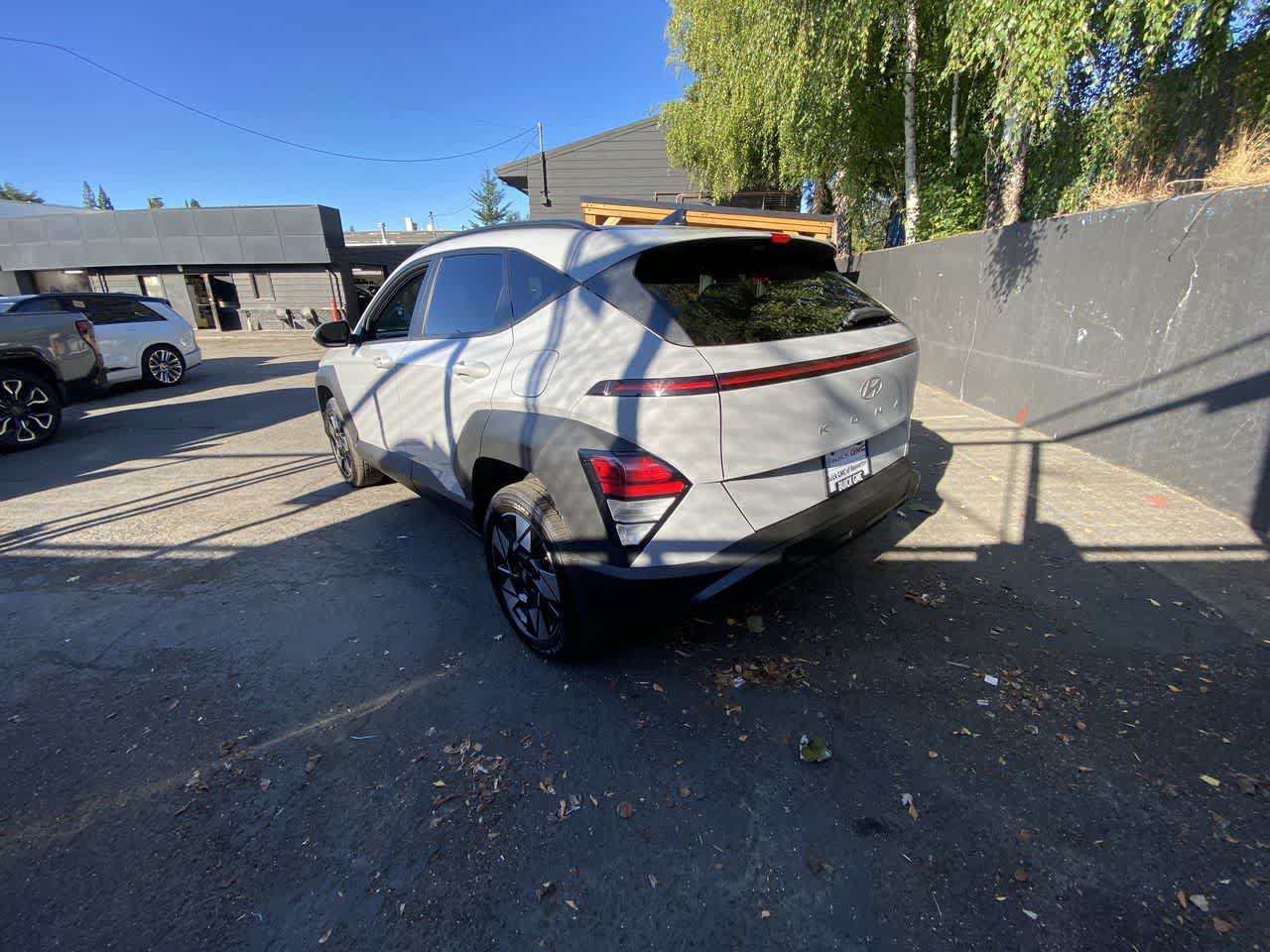 Used 2024 Hyundai Kona SEL AWD/4WD image 4