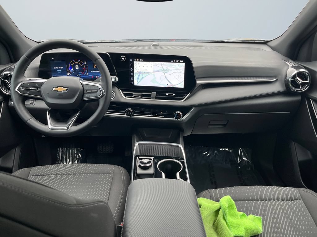 Used 2026 Chevrolet Equinox LT FWD image 10