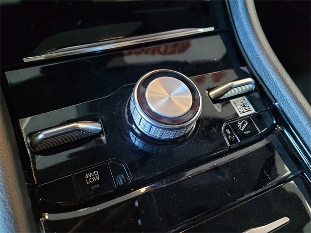 New 2023 Jeep Grand Cherokee Overland w/ Advanced Protech Group III image 11