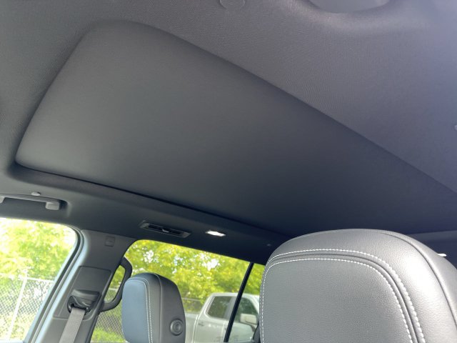 New 2026 Chevrolet Traverse LT w/ Sun and Wheel Package AWD/4WD image 22