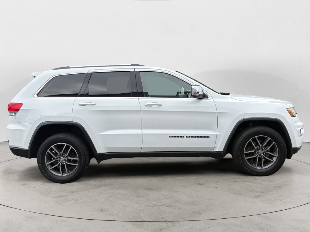 Used 2018 Jeep Grand Cherokee Limited AWD/4WD image 2