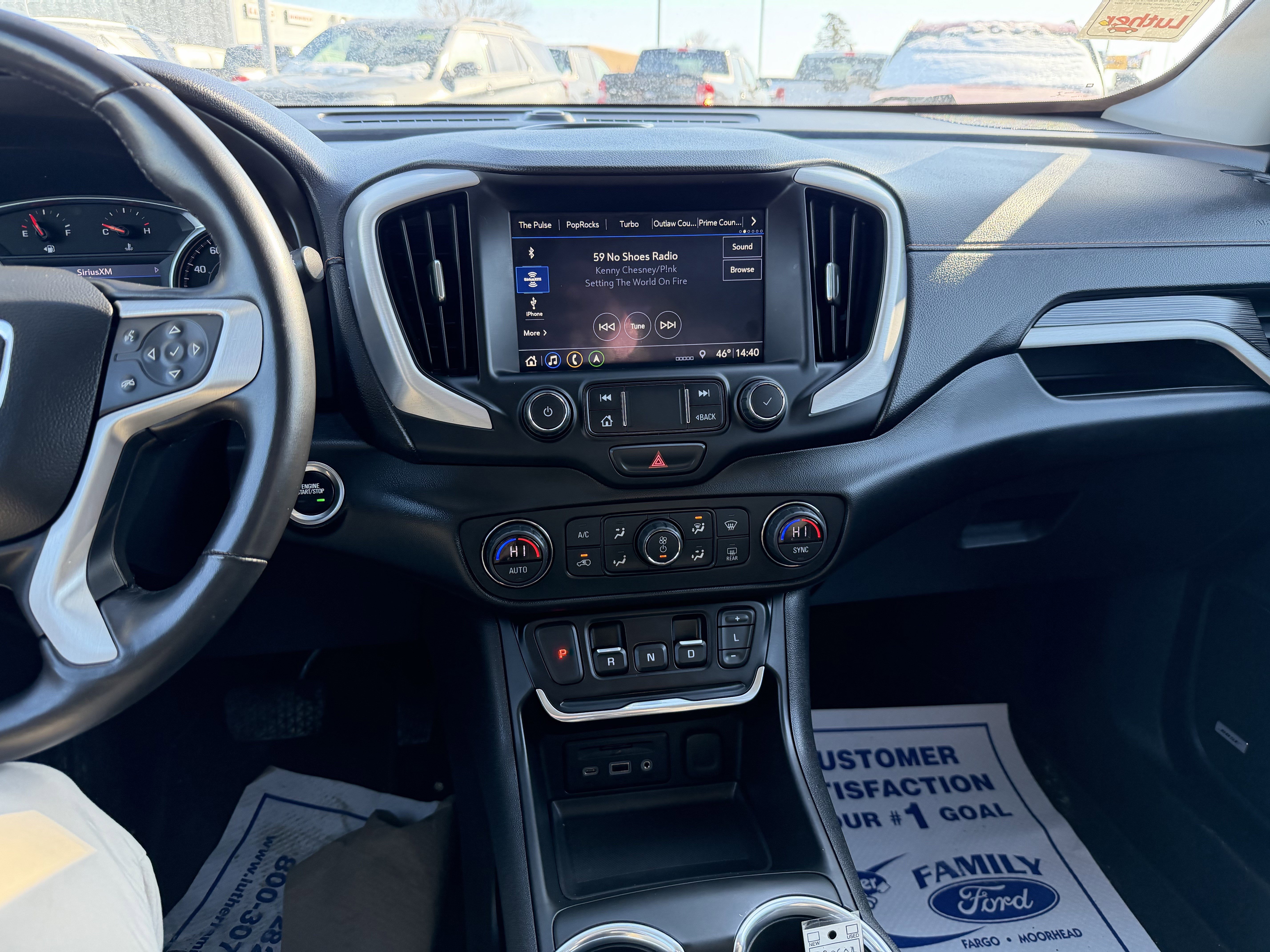Used 2021 GMC Terrain SLT w/ Infotainment Package II image 13