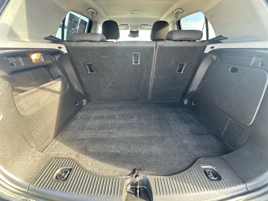 Used 2022 Chevrolet Trax LS w/ Tint and Cruise Package image 26