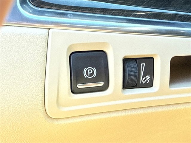 Used 2018 Cadillac XT5 FWD image 24