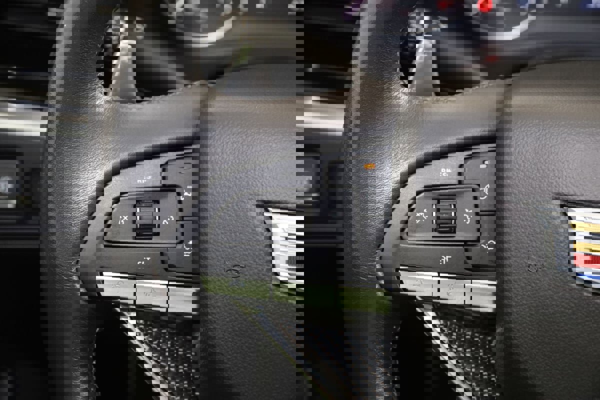 Used 2024 Cadillac XT6 Sport image 38