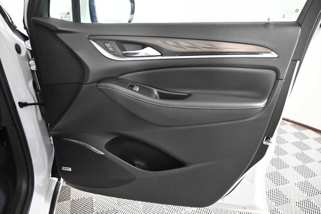 Used 2023 Buick Enclave Avenir w/ LPO, Floor Liner Package AWD/4WD image 12
