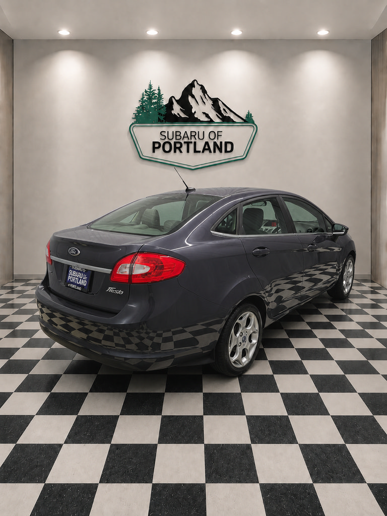 Used 2012 Ford Fiesta SEL FWD image 3
