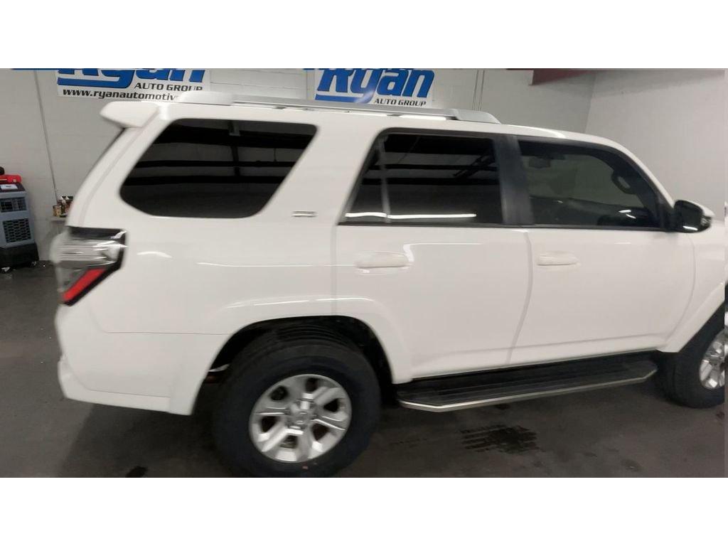 Used 2018 Toyota 4Runner SR5 Premium image 9