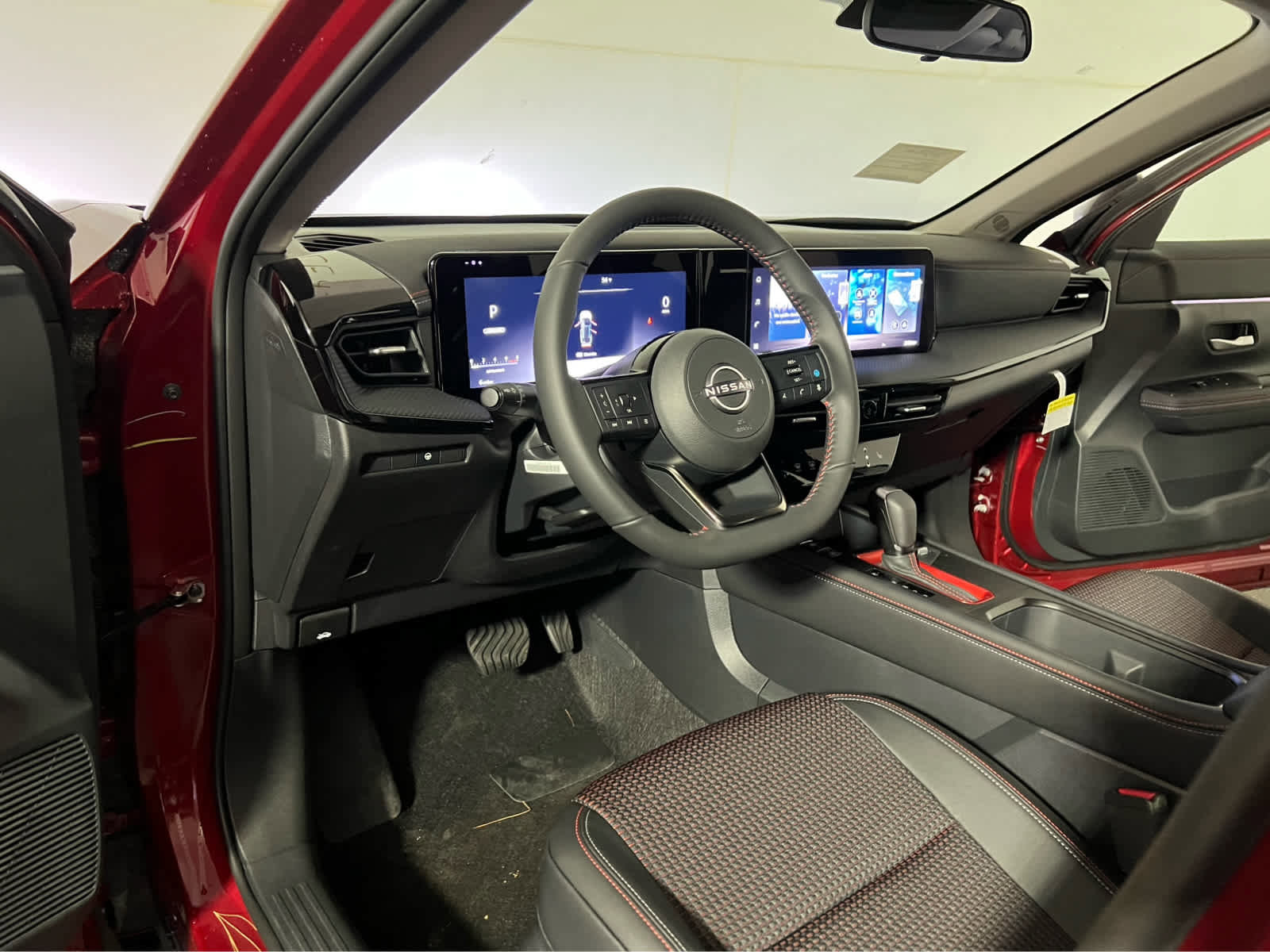 New 2026 Nissan Kicks SR w/ Cold Weather Package image 13