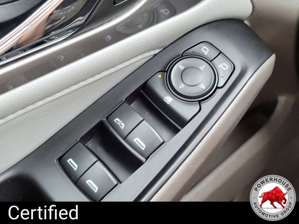 Used 2020 Chevrolet Traverse LT image 27