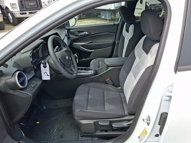 New 2026 Chevrolet Trax LS w/ Driver Confidence Package image 6