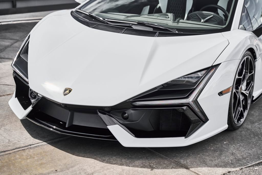 Used 2026 Lamborghini Revuelto AWD/4WD image 7
