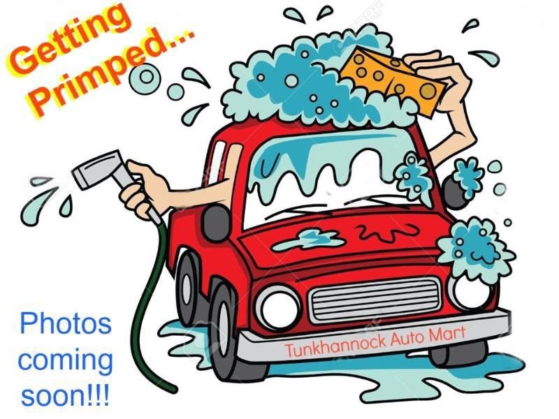 Used 2024 Jeep Wrangler Unlimited w/ Convenience Group AWD/4WD image 4