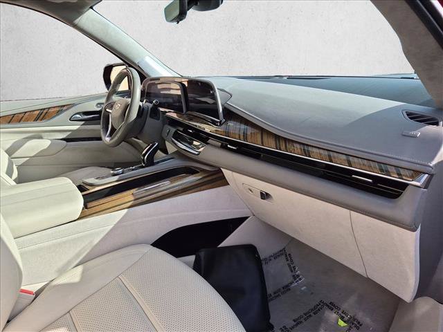 Used 2021 Cadillac Escalade ESV Premium Luxury Platinum AWD/4WD image 24