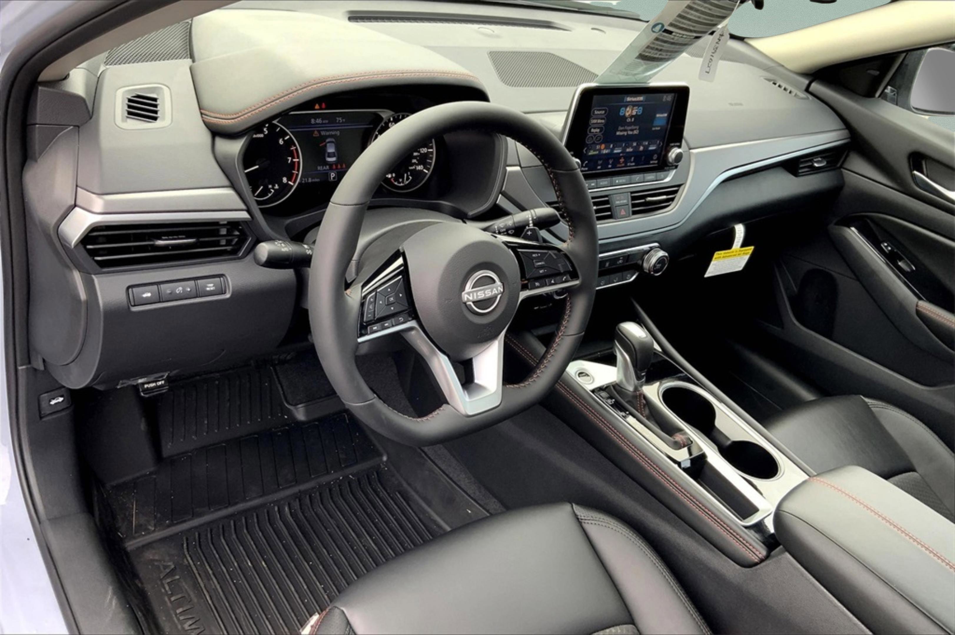 New 2025 Nissan Altima 2.5 SR image 7