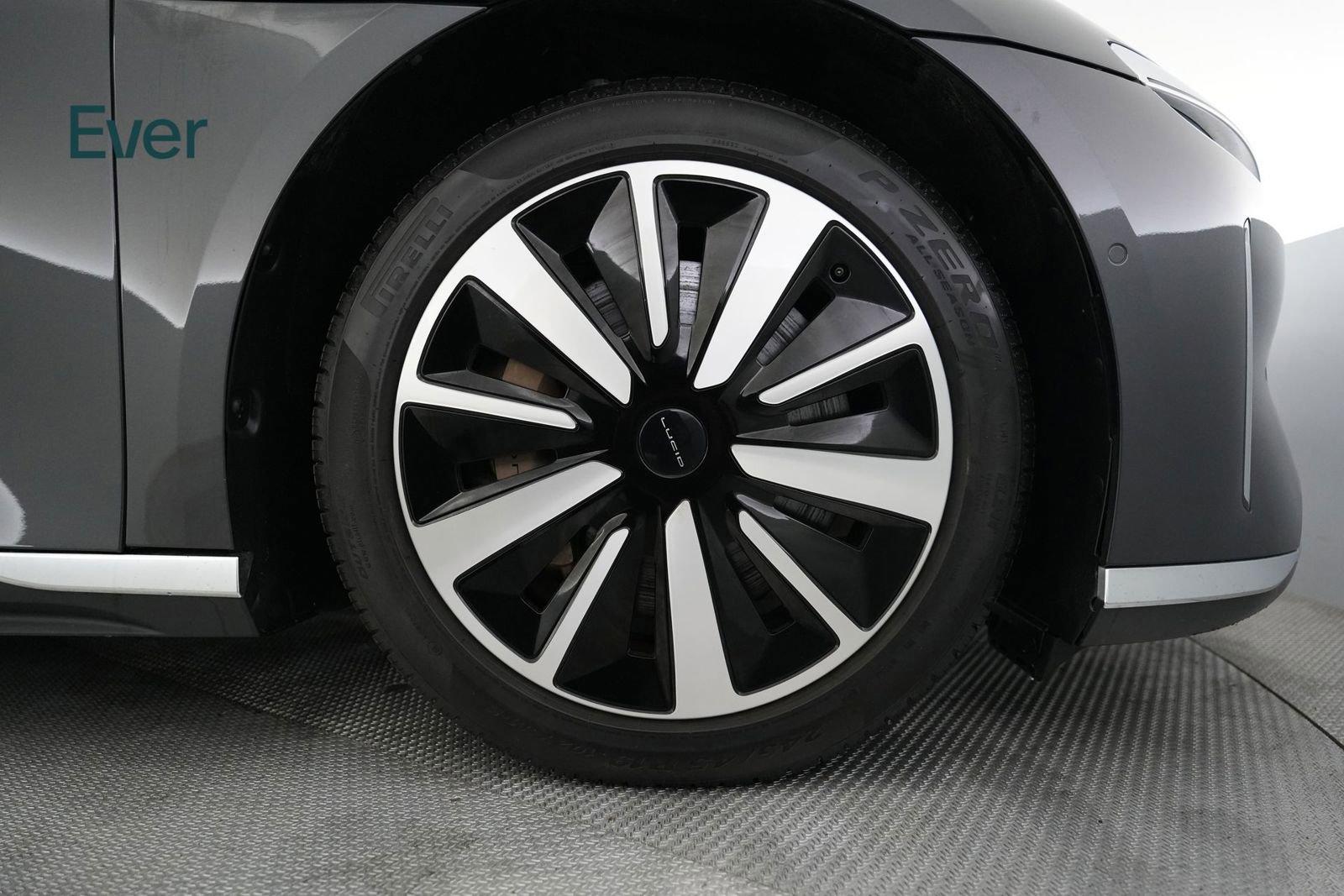 Used 2022 Lucid Air Grand Touring AWD/4WD image 9