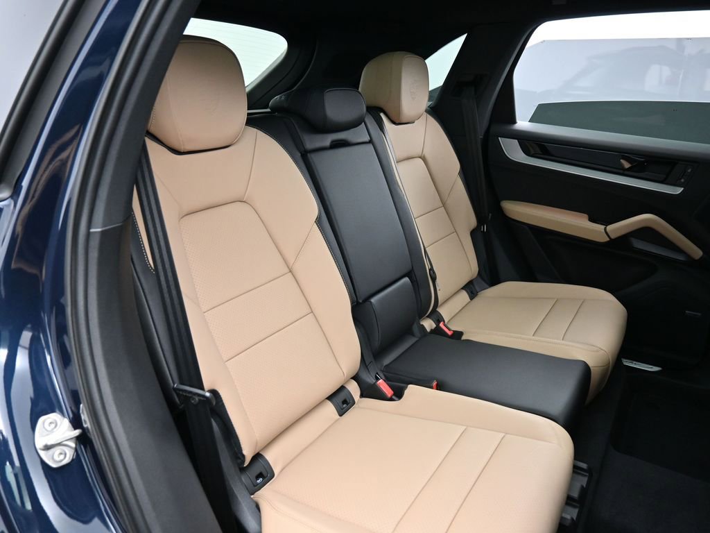 New 2026 Porsche Cayenne image 26
