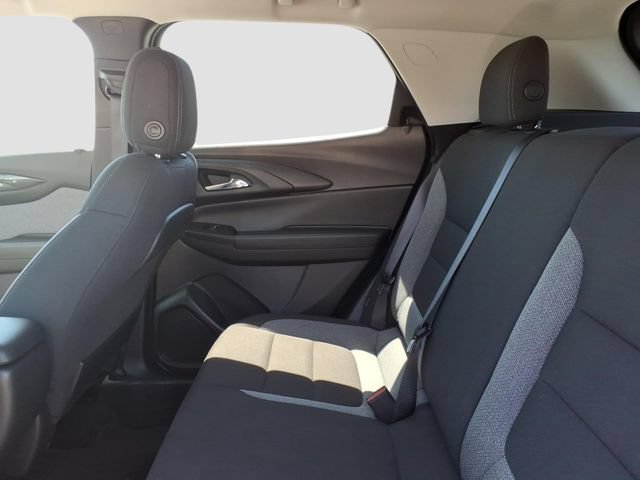 Used 2025 Chevrolet TrailBlazer LT AWD/4WD image 9
