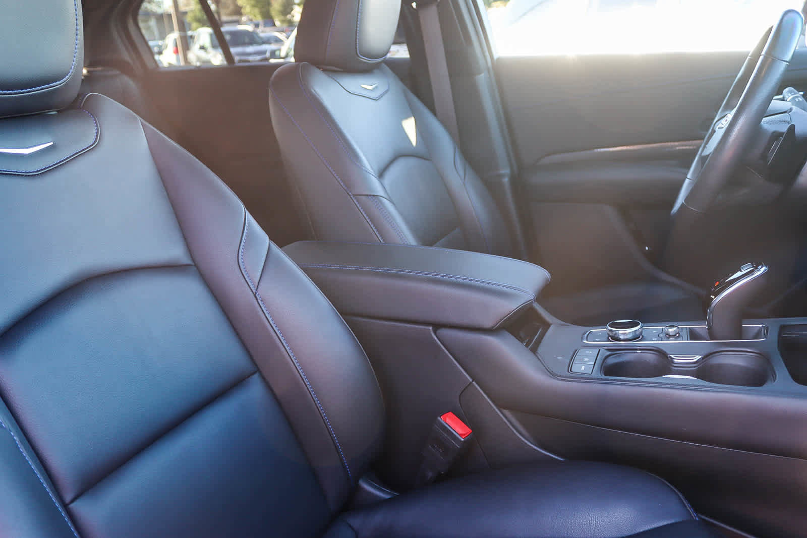 Used 2024 Cadillac XT4 Sport w/ Technology Package image 15