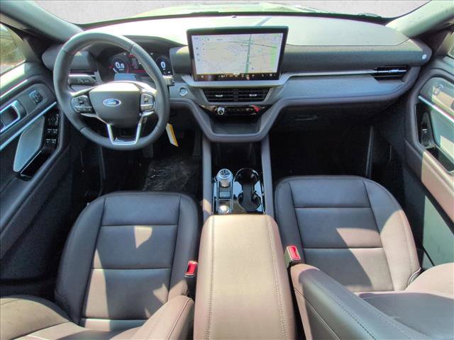 New 2026 Ford Explorer Platinum image 15