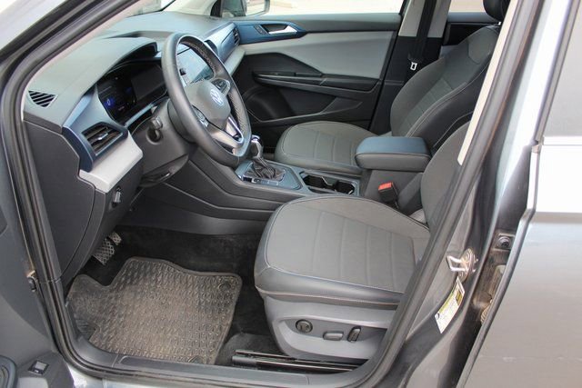 Used 2022 Volkswagen Taos SE w/ Panoramic Sunroof Package image 8