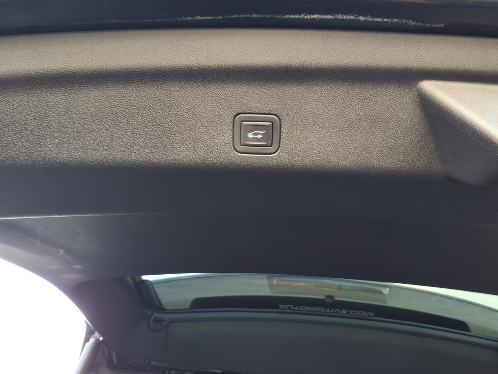 Used 2024 GMC Yukon Denali Ultimate image 7