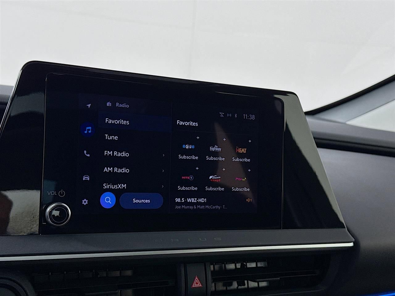 Used 2023 Toyota Prius XLE AWD/4WD image 14