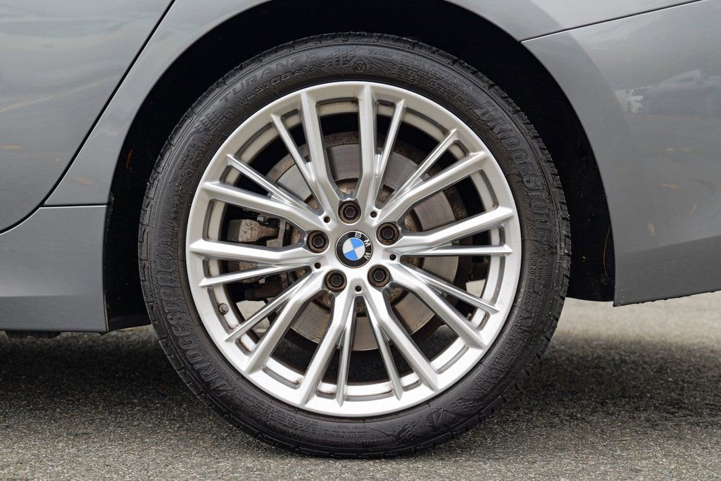 Used 2023 BMW 330i xDrive Sedan w/ Driving Assistance Package image 14