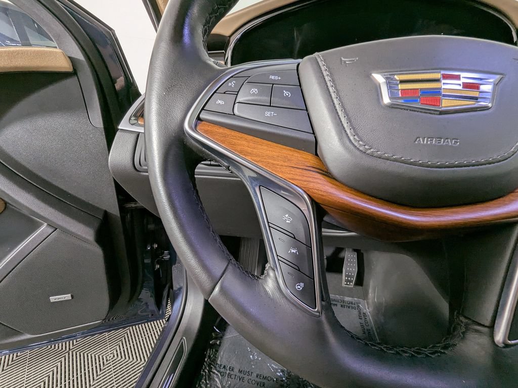 Used 2019 Cadillac XT5 Platinum AWD/4WD image 34