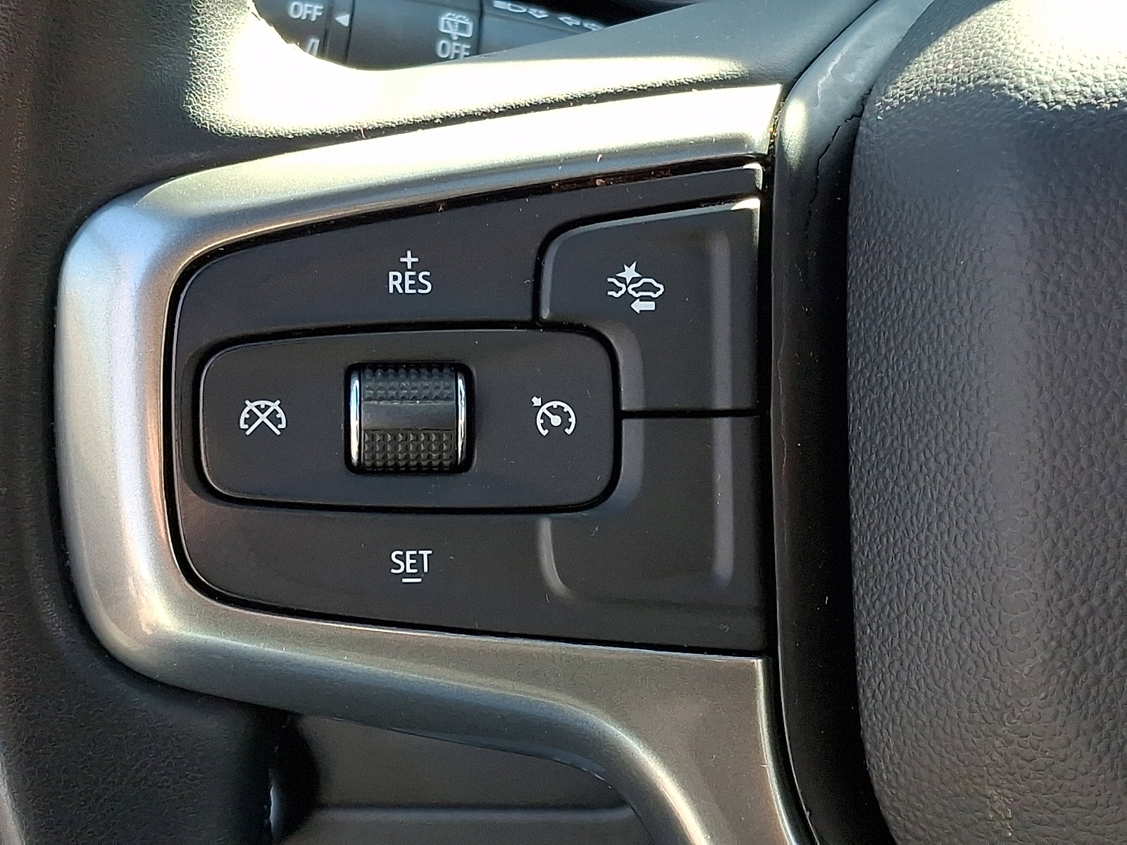 Certified 2023 Chevrolet Suburban LT image 23