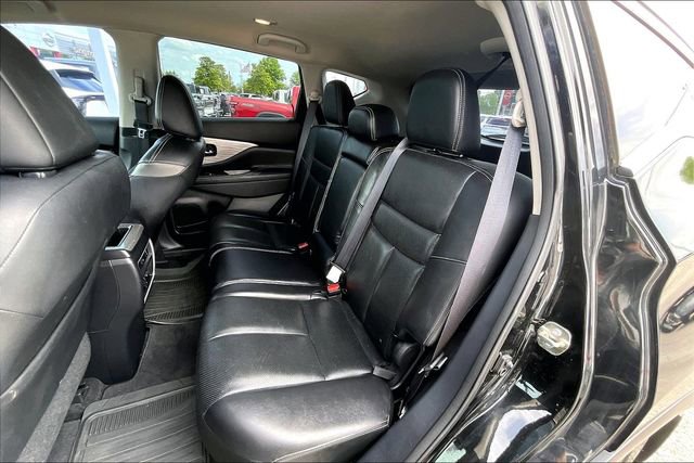 Used 2016 Nissan Murano Platinum FWD image 19