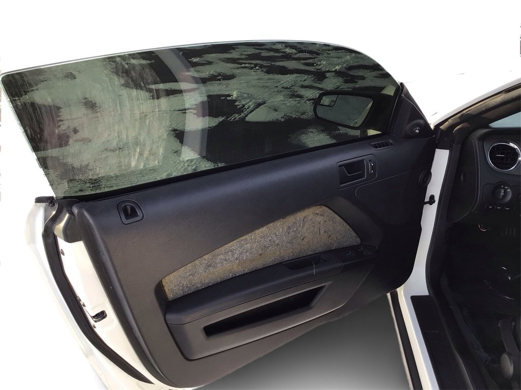 Used 2012 Ford Mustang Convertible image 20