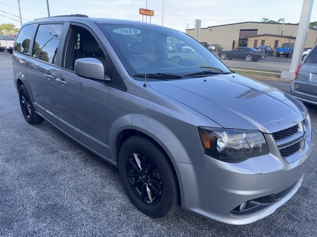 Used 2019 Dodge Grand Caravan GT image 3