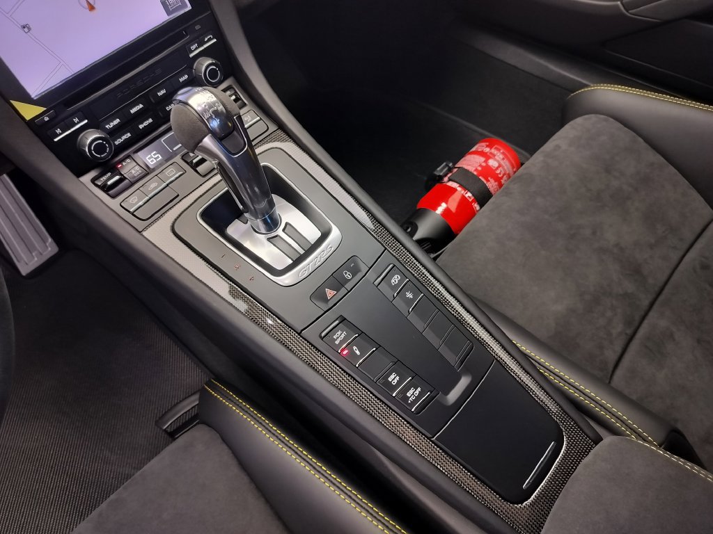 Used 2018 Porsche 911 GT2 RS RWD image 15