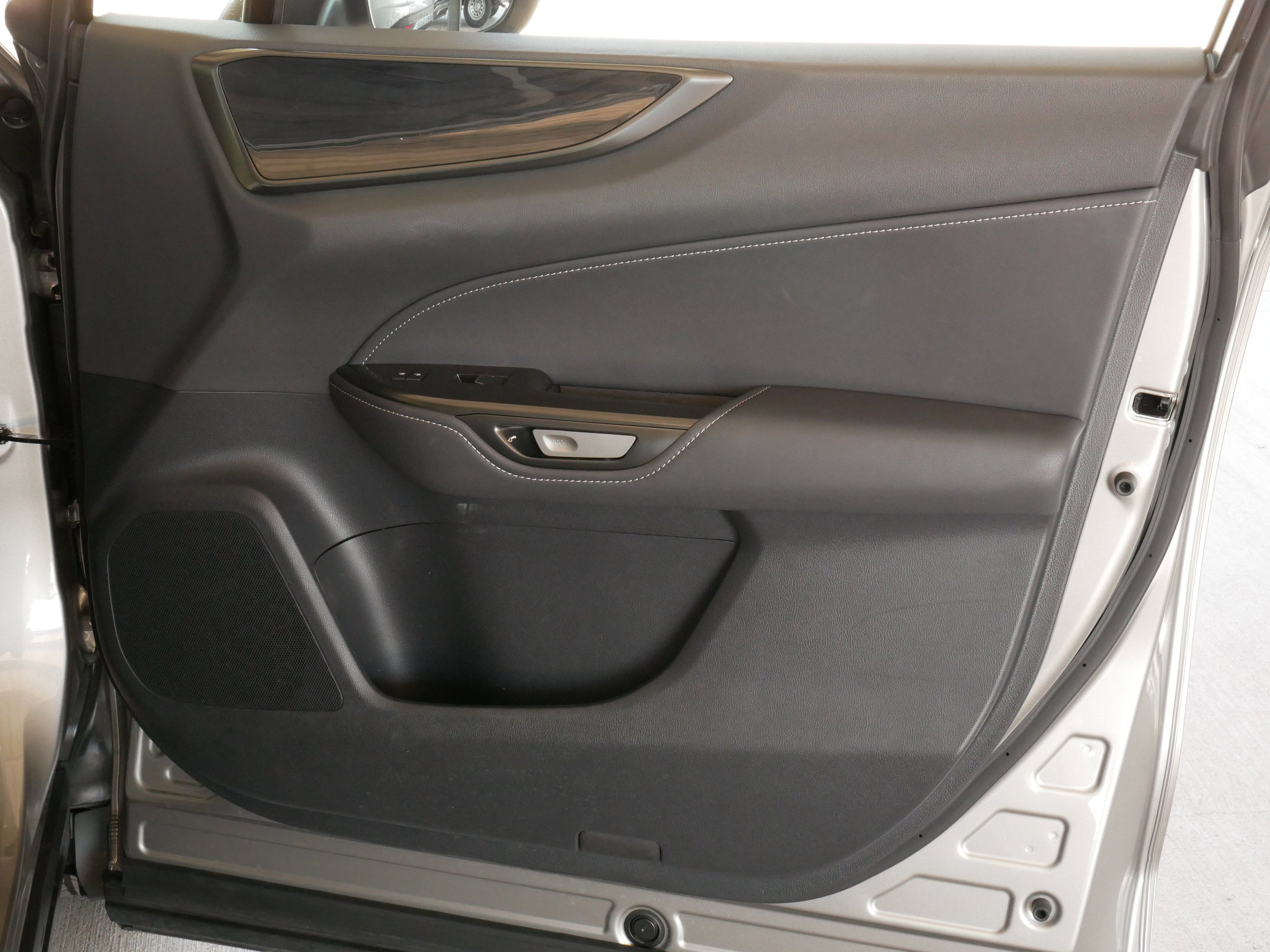 Certified 2025 Lexus NX 350h AWD w/ Cold Area Package image 12